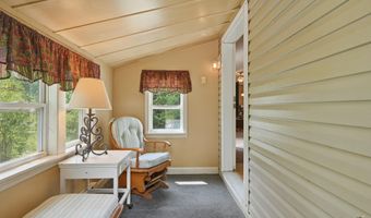 42 Sparrow Dr, Augusta, ME 04330