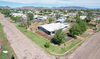 207 S 13th St, Alpine, TX 79830