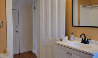 207 Silver St, Bennington, VT 05201