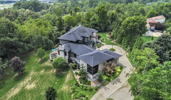 307 Windy Crest Dr, Ann Arbor, MI 48105