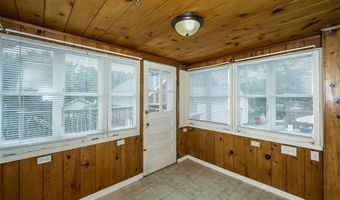 7040 Rhodes Ave, Affton, MO 63123