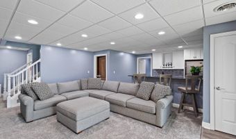 3144 Windmill Ct, Adrian, MI 49221