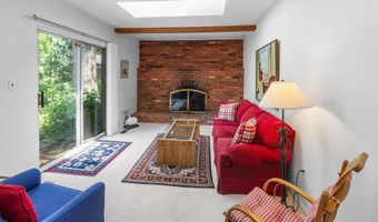2859 Renfrew St, Ann Arbor, MI 48105