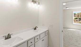 28 Pebble Ct 14, Barrington, NH 03825
