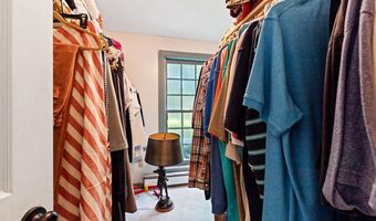 31 Pheasant Run Rd, Belgrade, ME 04917