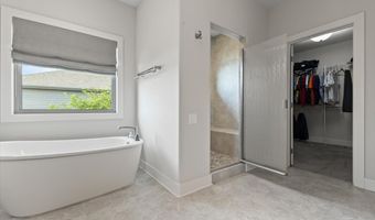 2908 NW Sharmin Dr, Ankeny, IA 50023