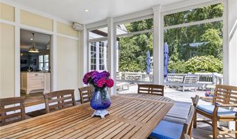 14 Bay View Rd, Charlestown, RI 02813