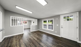 4 Green St, Athens, TN 37303