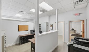218 S Main St, Almont, MI 48003