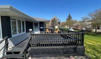 221 1st E St, Bottineau, ND 58318