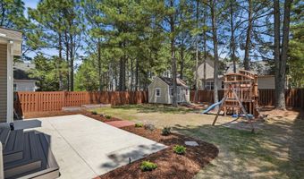 100 Cross Pointe Ln, Aberdeen, NC 28315