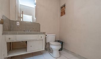 8464 California Ave, South Gate, CA 90280
