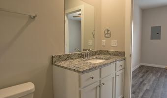 1608 E Olive Ct, Andover, KS 67002
