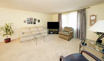 183 Paul Dr, Amherst, NY 14228