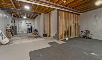 2955 Ithaca St, Allentown, PA 18103
