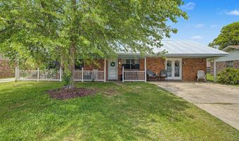 835 Lakewood Pl, Biloxi, MS 39532