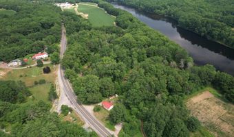 1776 Riverside Dr, Auburn, ME 04210