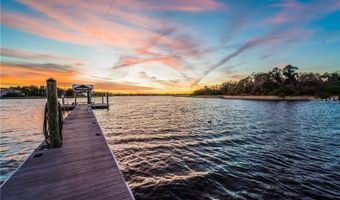 5243 BRIGHTON SHORE Dr, Apollo Beach, FL 33572