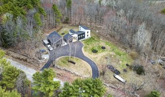 672 Danville Corner Rd, Auburn, ME 04210
