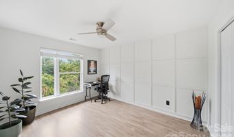 643 Raphael Pl, Charlotte, NC 28205