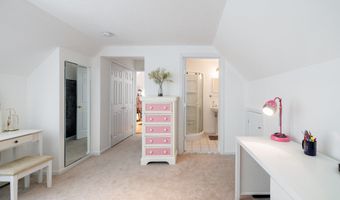 124 Auncient Oak Rd, Bethlehem, CT 06751