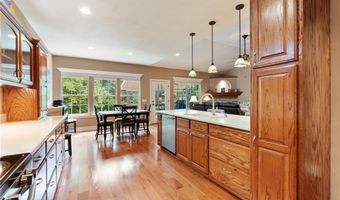 18 Yarmouth Dr, Bella Vista, AR 72715