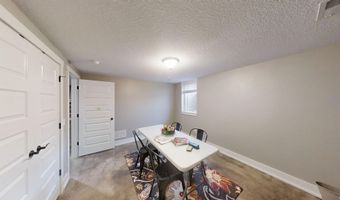 5962 Deer Hollow Rd, Auburn, IN 46706