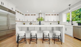 1418 W Maude Ave, Arlington Heights, IL 60004