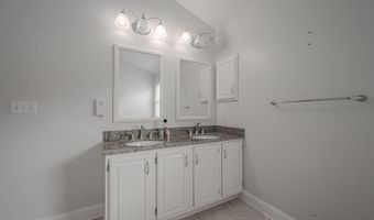 5 SALINA Ct, Hockessin, DE 19707