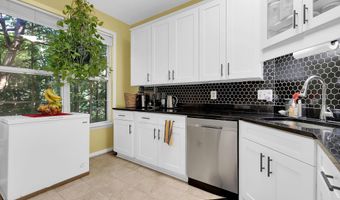 18063 ROYAL BONNET Cir, Montgomery Village, MD 20886