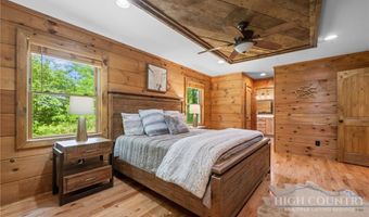 407 Signature Ridge Rd, Banner Elk, NC 28604