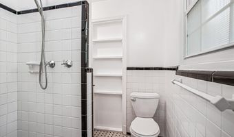 6200 VERNE St, Bethesda, MD 20817