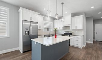 6147 Beacon Ln, Chubbuck, ID 83202
