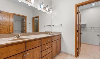 2535 Superior Ln NW, Rochester, MN 55901