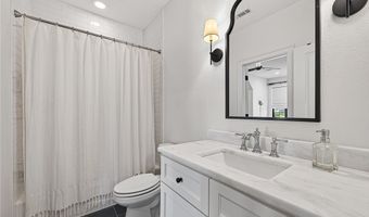 4301 S 86th St, Bentonville, AR 72713