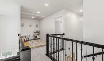11556 Lakewood Ct NE, Albertville, MN 55301