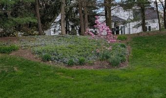 985 Goldenrod Trl, Aurora, OH 44202