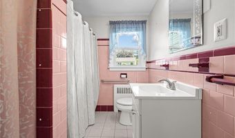 54 Frontier Rd, Warwick, RI 02889