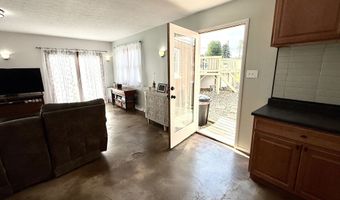 6419 Woodwind Dr, Indianapolis, IN 46217