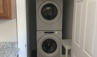 51 Hollywood Ave 2F, Albany, NY 12208