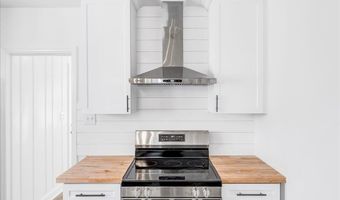 218 S West St, Ahoskie, NC 27910
