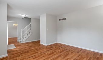 330 Whitehall Dr, Ballwin, MO 63021