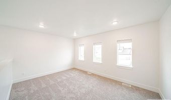 2926 Curlew Dr, Ammon, ID 83401