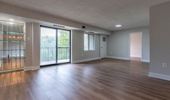 200 N PICKETT St 311, Alexandria, VA 22304