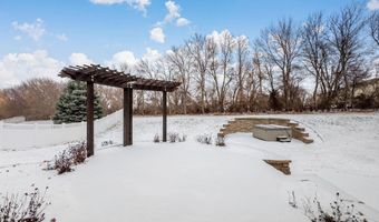 2225 E Byrum Cir, Brandon, SD 57005