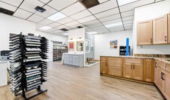 635 W Main St, Branford, CT 06405
