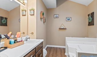 1258 Wanda Dr NW, Arab, AL 35016