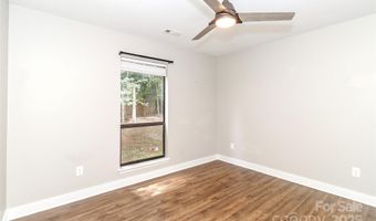 4020 Bon Rea Dr, Charlotte, NC 28226