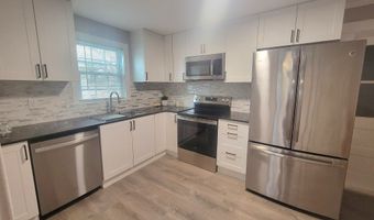 12 Division St A, Danbury, CT 06810