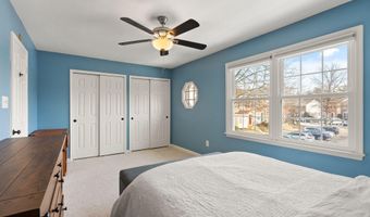8074 SKY BLUE Dr, Alexandria, VA 22315